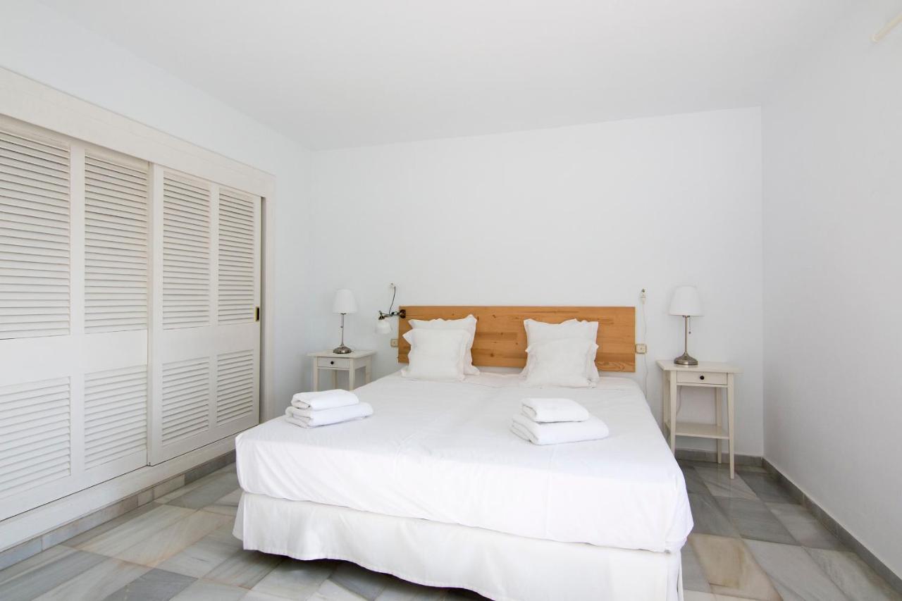 Apartamentos Marina Villages La Herradura  Kültér fotó